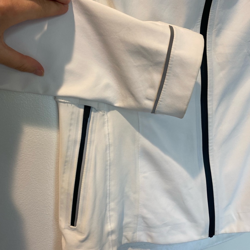 Lululemon Running Jacket - image 5